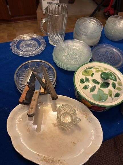 Assorted dishes, knives, kitchenware