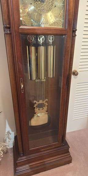 Howard miller grandfather clock 78” tall