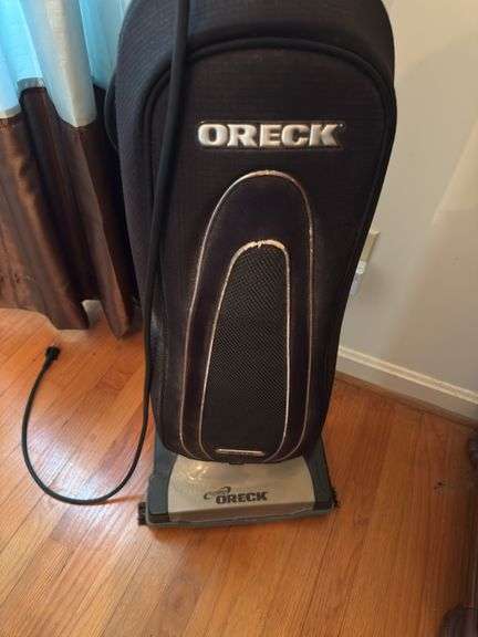 Oreck vacuum cleaner