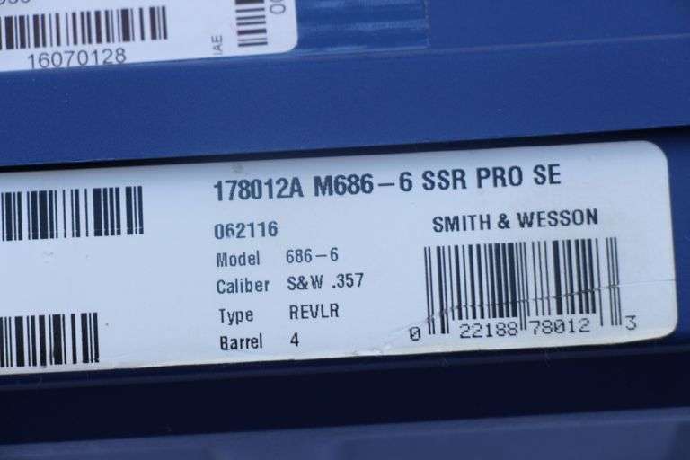 S&W  686-6  "Pro Series"  .357 BOX