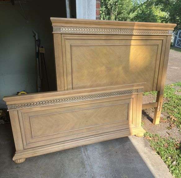 Queen size modern bedroom suit dresser 71x20, night stand 30x20