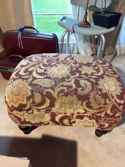 Suitcases, lamps, footstool etc