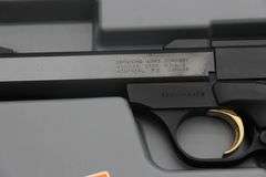 Browning Buck Mark  .22  BOX