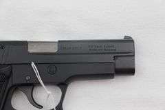 Browning  BDA 45    .45 acp
