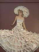 Paper dolls