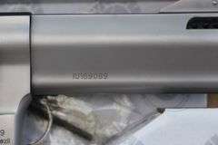 Taurus Tracker  .44 mag BOX