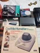 Assorted small electronics etc