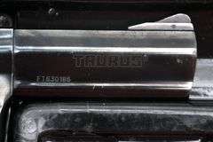 Taurus Tracker 992   .22 box