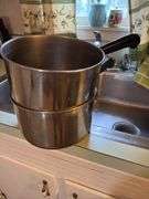 Pots, pans, assorted kitchenware
