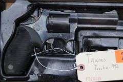 Taurus Tracker 992   .22 box