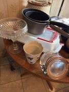 Pots, pans, assorted kitchenware