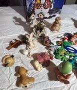 Figurines, train track, ornaments