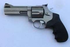 Taurus Tracker  .44 mag BOX