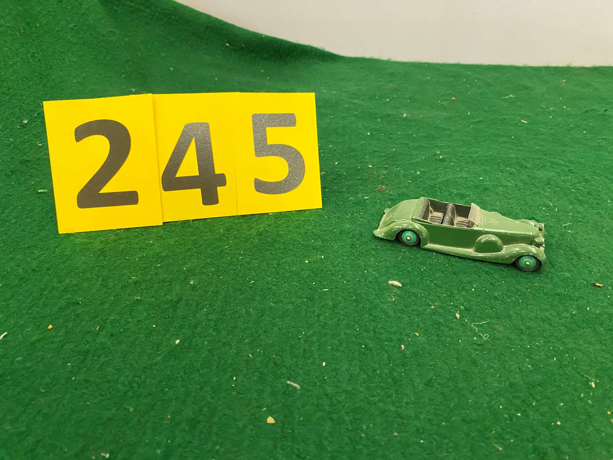 Dinky Toys – Laconda Green Convertible Car - Gavel Roads Online