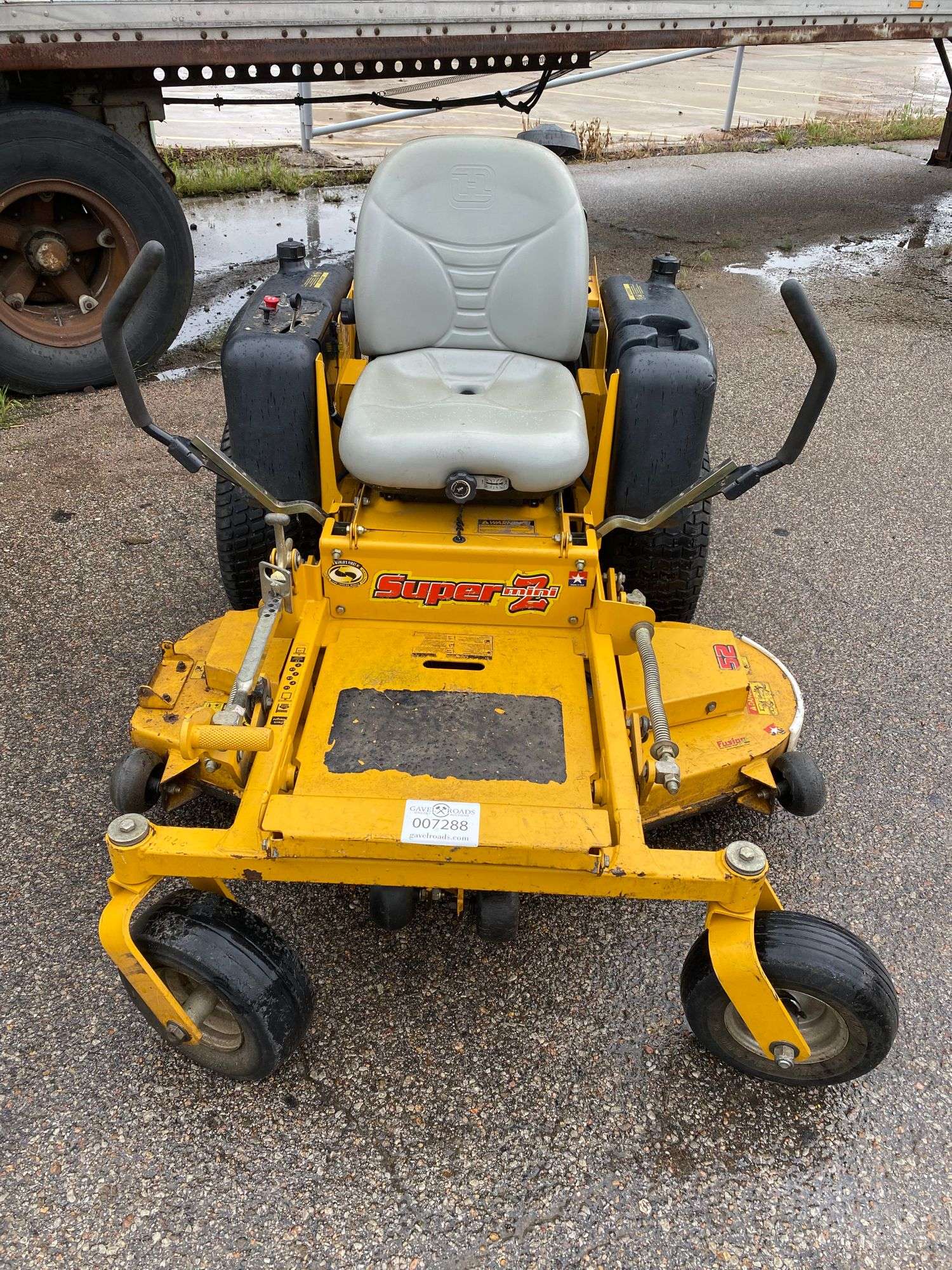 Hustler Super Z Mini 52