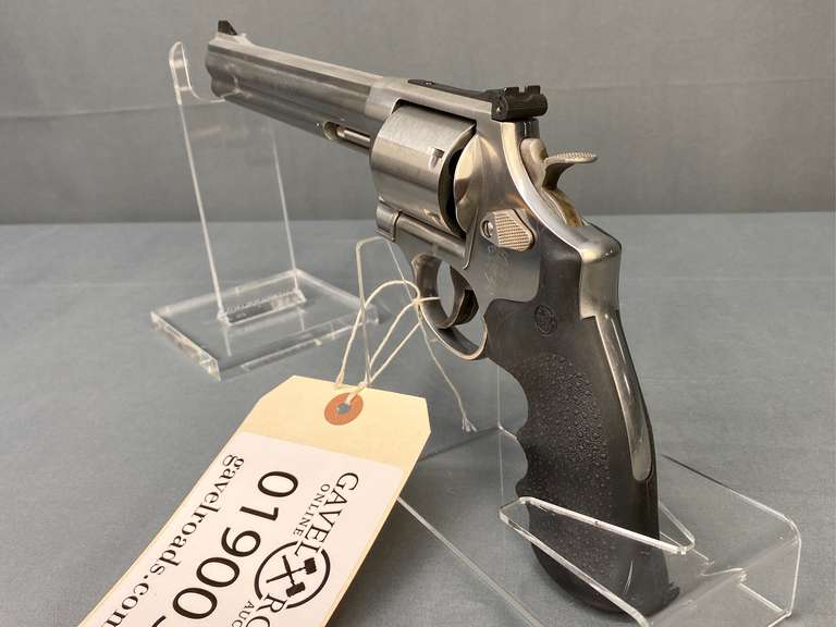 Smith & Wesson 657-4 .41 Magnum Revolver - Gavel Roads Online Auctions
