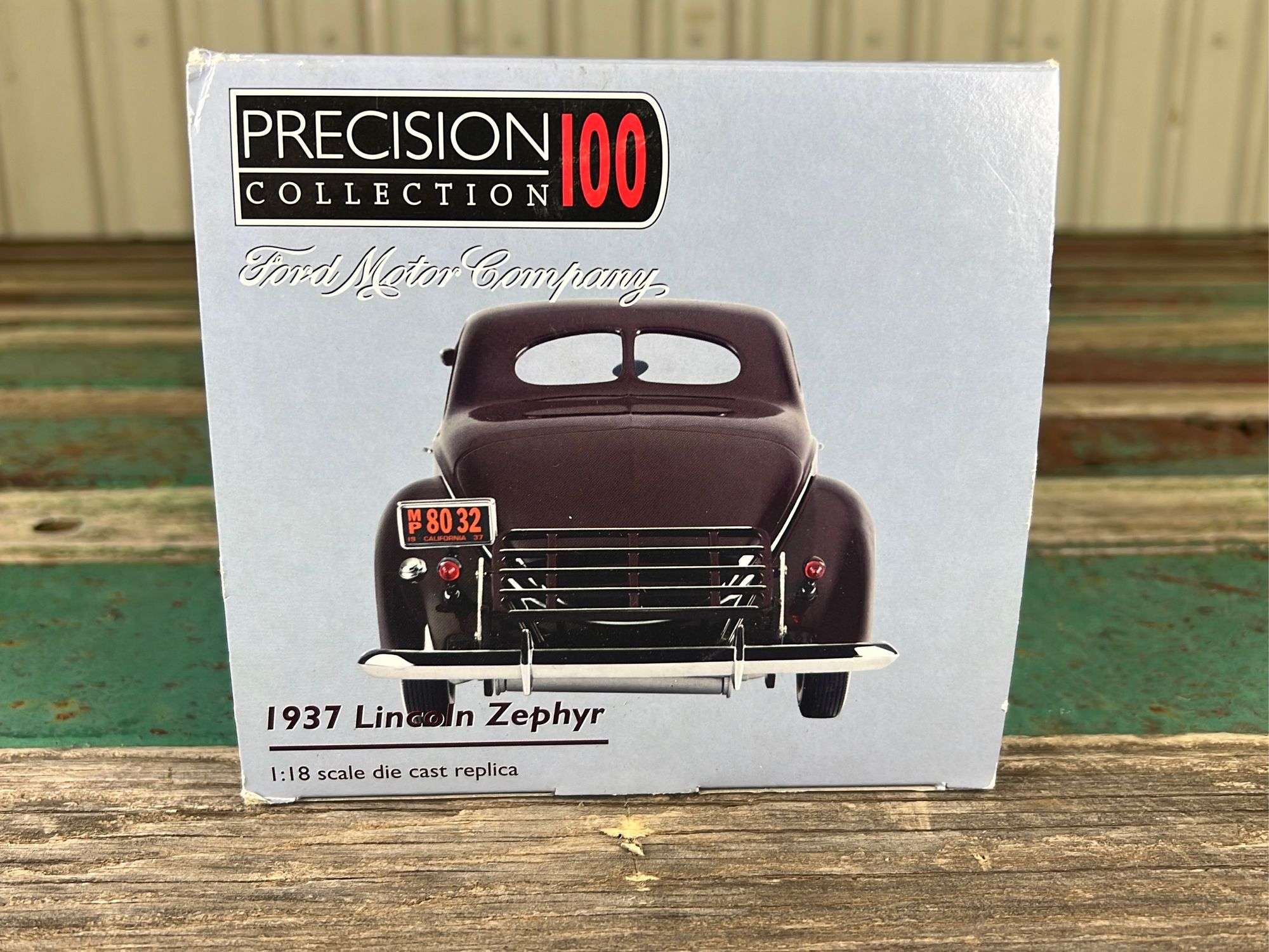 1/18 Scale 1937 Lincoln Zephyr, Ford Motor Company