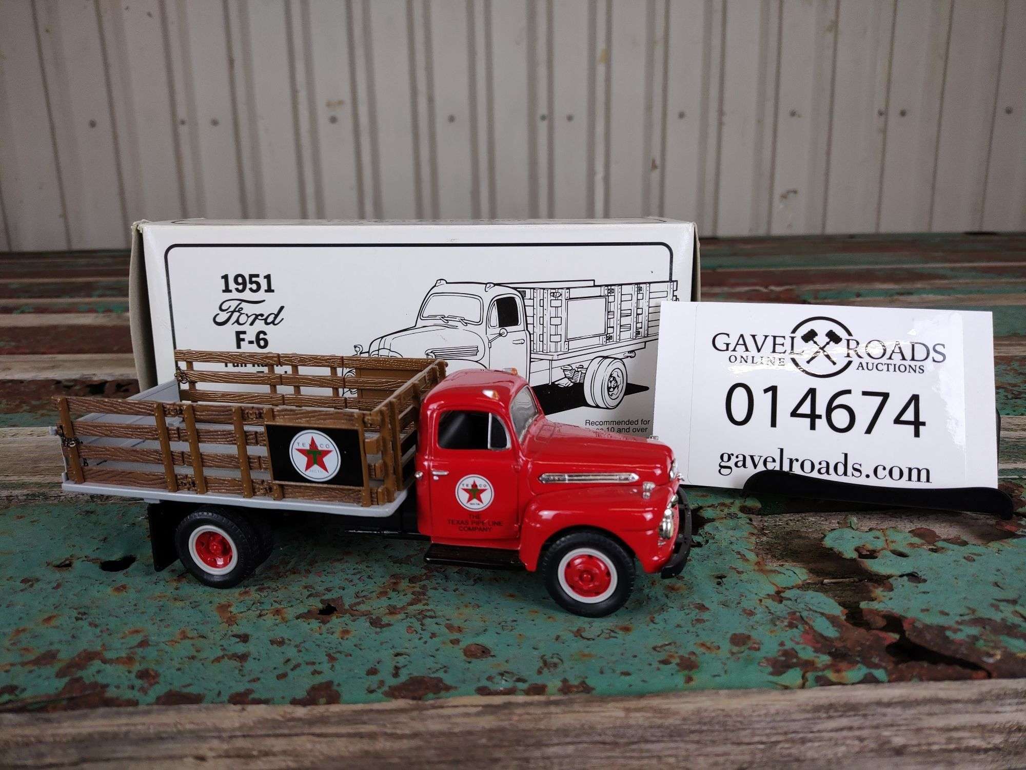 Chevron 1951 Ford F6 Fuel Tanker First Gear 1:34 Truck 29