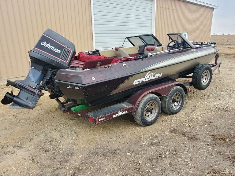 cajun 2050 fish ski site www.bbcboards.net 1992 Cajun 2050 Fish & Ski Boat on Trailboss CRX Series Trailer
