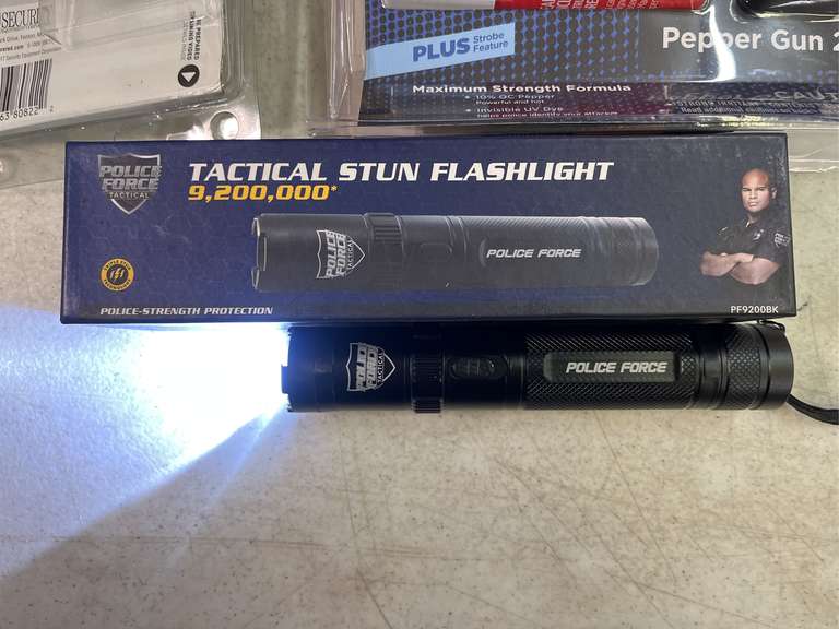 thumbnail image 2 of Tactical Stun Flashlight - Self-Defense Flashlights - EDC Stunning Lights 2 of 14