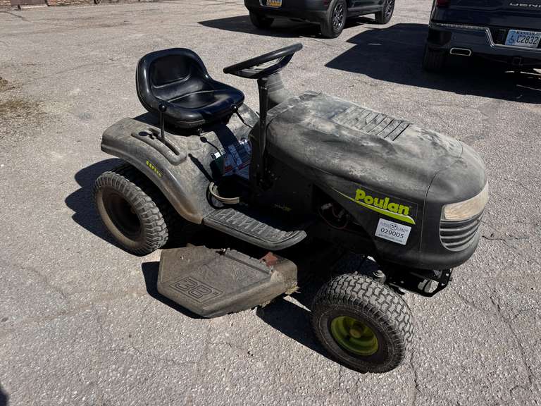 Poulan 38" Riding Mower