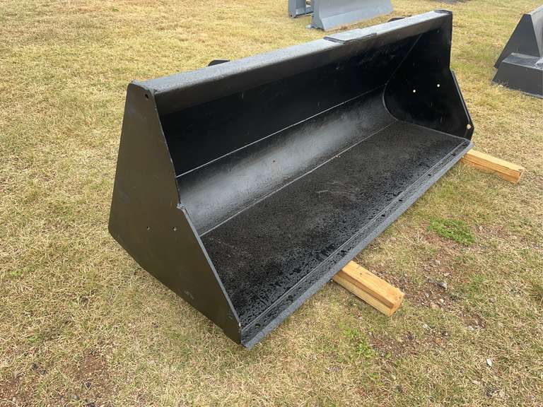 72" Smooth Bucket Attachment