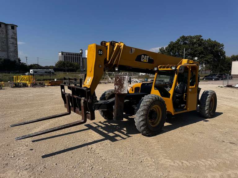 Caterpillar TL1055 Telehandler