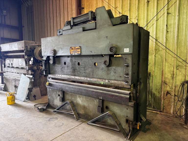 De Laurice Model 17510 Press Brake