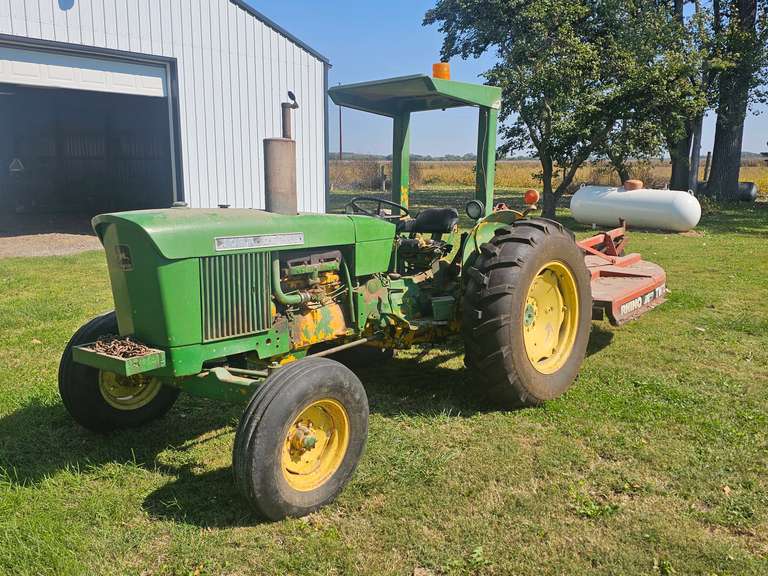 1972 John Deere 401 Tractor & Rhino Twister TW72 Mower