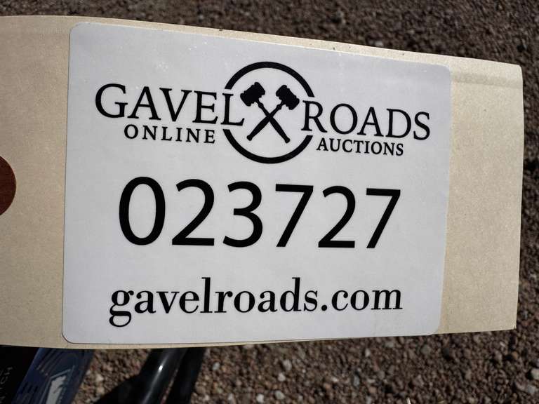 Powerhorse 2200 Gas Generator - Gavel Roads Online Auctions