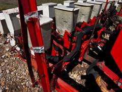 Allis-Chalmers 600 Planter