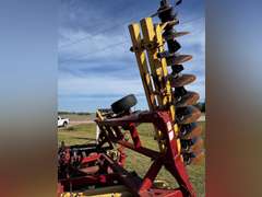 New Holland TD200 Disc Plow