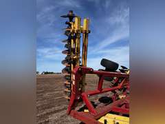 New Holland TD200 Disc Plow