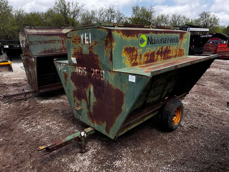 8' x 8' x 5.5' Feeder Wagon