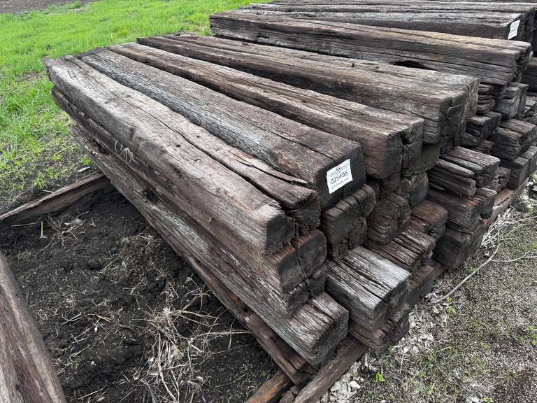 (25) Railroad Ties