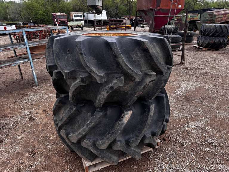 (2) 28L-26 Goodyear Tires on Rims