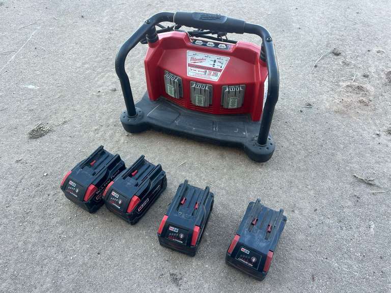 Milwaukee Multi Bay Charger with (4) Batteries