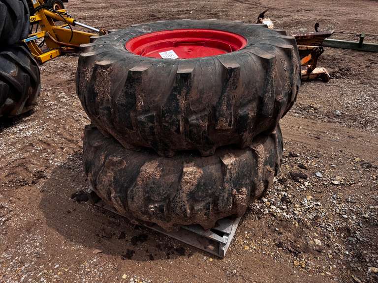 (2) 17.5L-24 Tires on Rims