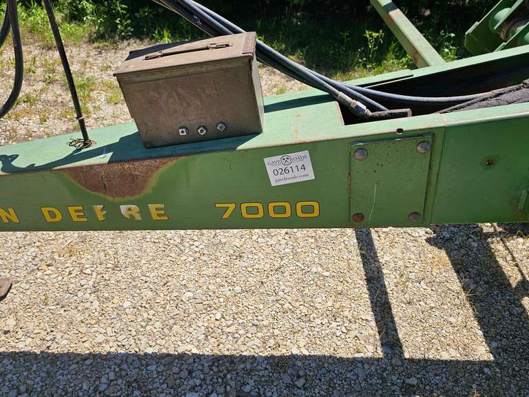 John Deere 7000 Series 4-Row Planter