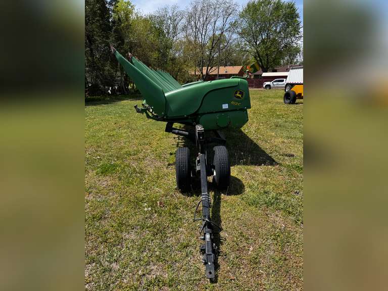 John Deere 612C Corn Header