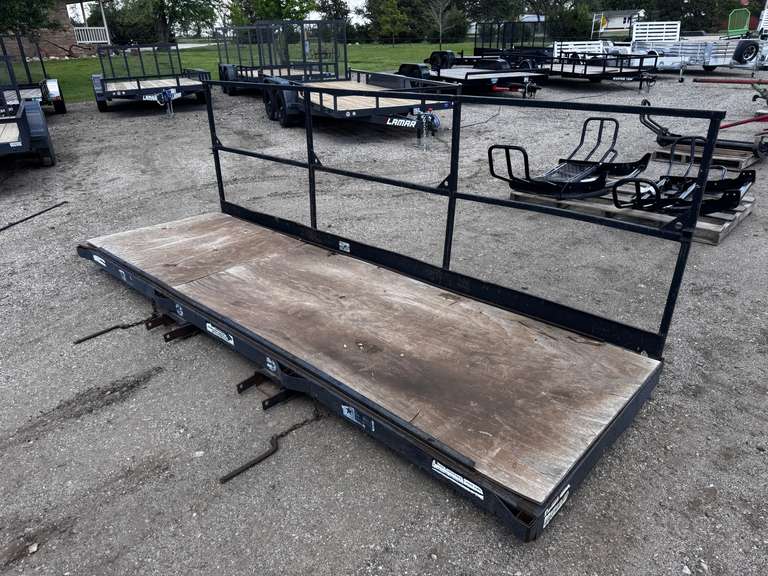 12' x 4' Man Lift