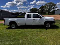 2011 GMC Sierra Pickup Truck