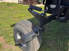 2022 CASE WD 2105 Swather/RD165 Rotary Disc Header