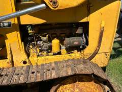 2010C Series Industrial John Deere 820 Crawler Loader