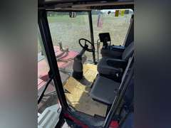 2022 CASE WD 2105 Swather/RD165 Rotary Disc Header