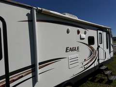 2013 Jayco Eagle Travel Trailer w/ Supplies