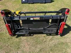 56" Clamshell Grapple Attachment