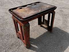 40" x 29" x 32" Steel Work Table