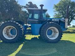 1990 Versatile 946 Tractor