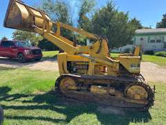 2010C Series Industrial John Deere 820 Crawler Loader